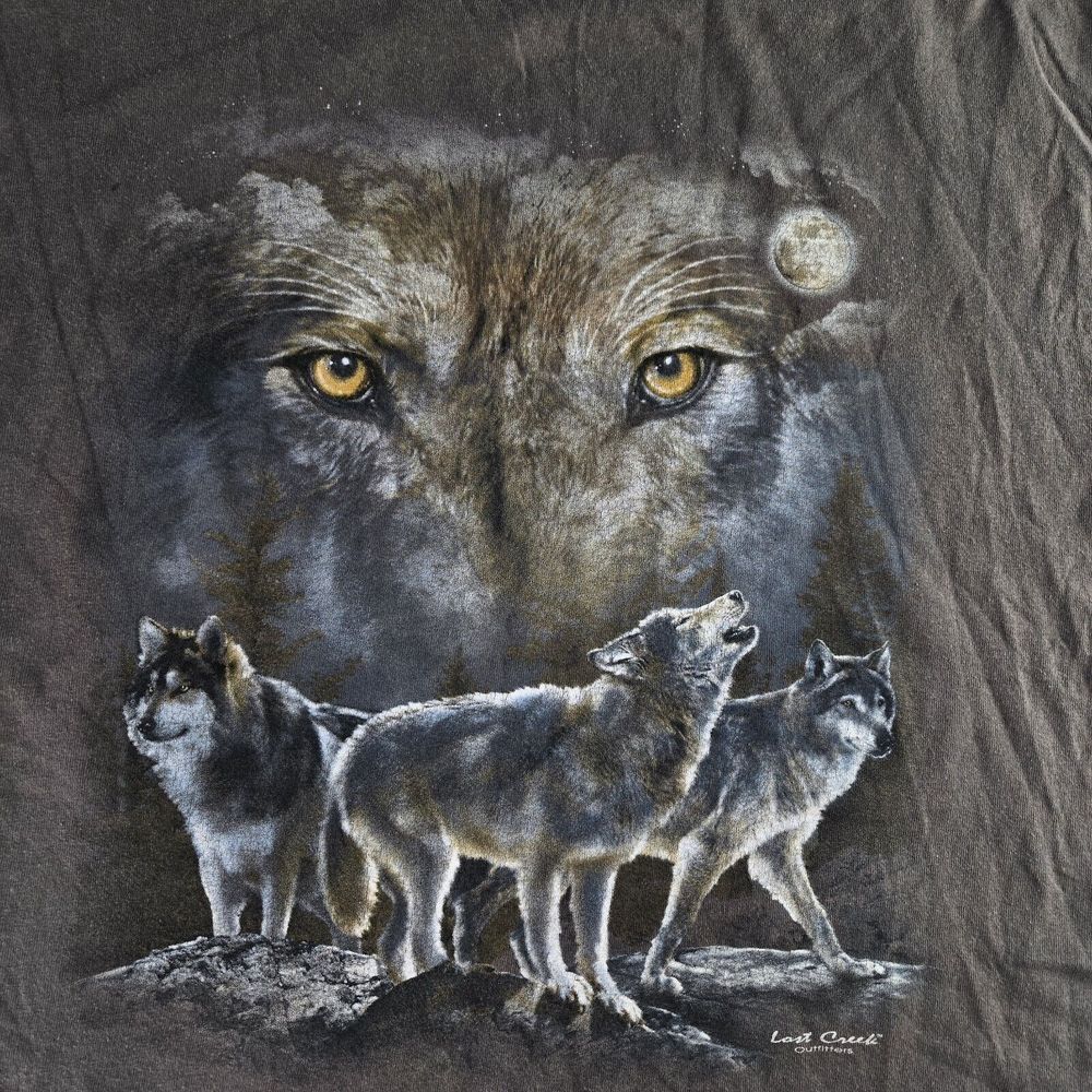 Gildan Lost Creek Outfitters Wolf Pack Mens Large‎ Brown Short Sleeve T-Shirt